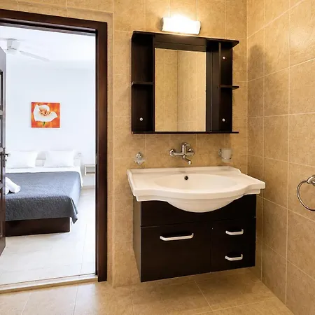 Guestrooms Zoya 4* Tjernomorets