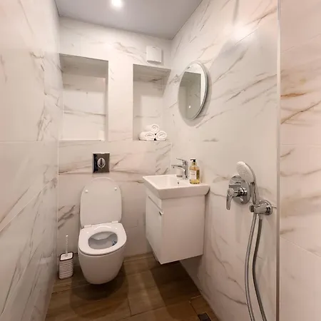 Guestrooms Zoya 4* Tjernomorets
